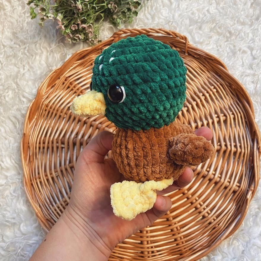 How to Crochet a Cute Amigurumi Duck (Step-by-Step Amigurumi Guide)