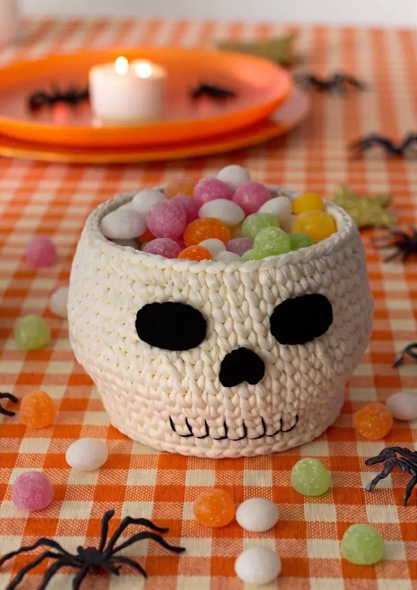 Gothic Skull T-Shirt Yarn Crochet Basket Pattern - Gothic & Mythical Mosaic PDF Pattern